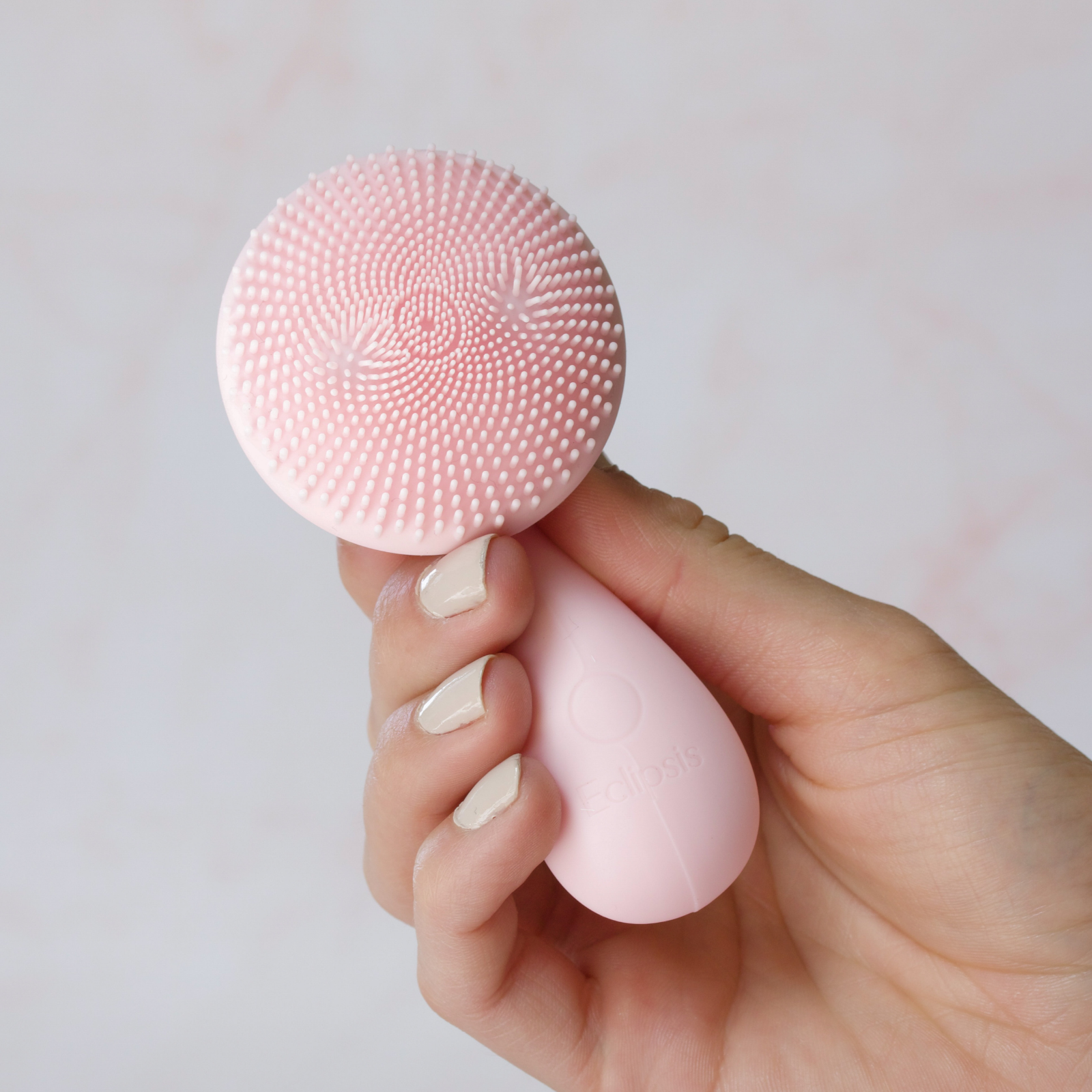 Eclipsis Flawless Face Brush